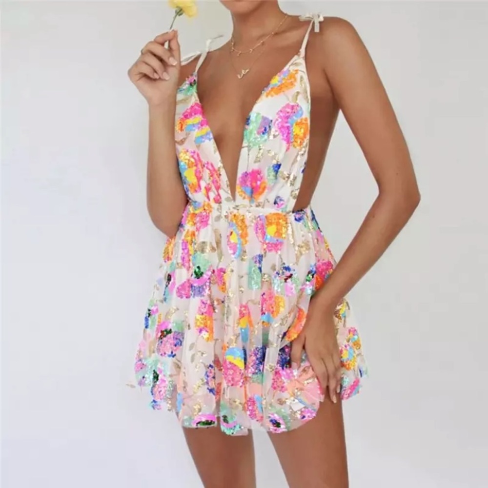 🔹New🔹Strappy Embroidered Confetti Dress